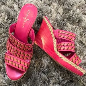 COLE HAAN- WEDGE SANDALS WITH NIKE AIR TECHNOLOGY 💕